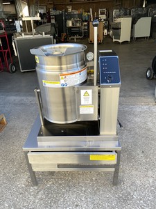 หม้อต้มน้ำแก๊สแบบเอียงได้ รุ่น KGT-6-T ความจุ 6 แกลลอน ยี่ห้อ New Kettle ที่ได้รับความนิยมสูงสุด พร้อมกรรไกรตัดผม - Product Image 2