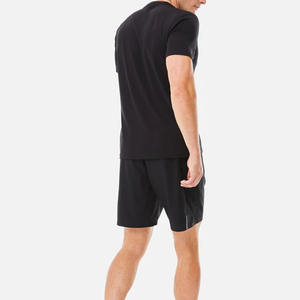 Ensemble de sport noir pour homme, t-shirt et short de sport à séchage rapide, performance, anti-transpiration, réfléchissant, sur mesure - Product Image 3