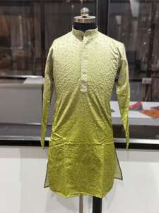 Kurta de Lujo de Alta Calidad con Detalles de Lentejuelas y Bordado Zari para Hombre, Ideal para Bodas, Disponible a Precio de Fábrica - Product Image 5