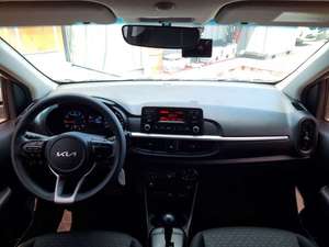 Voiture compacte 4 portes blanche d'occasion, Kia Picanto Hatchback 2022, véhicule urbain, voiture d'occasion coréenne - Product Image 3