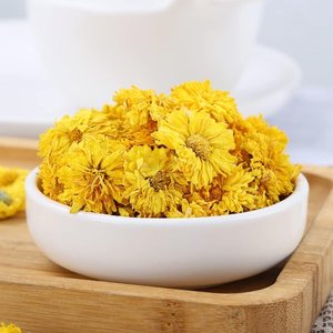 ชาดอกเบญจมาศแห้ง ดีต่อสุขภาพ ชาสมุนไพรดอกไม้ธรรมชาติจากดอกเบญจมาศ - Product Image 1