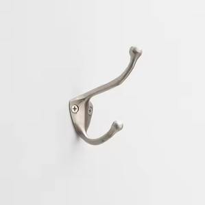 Ganchos de Pared Metálicos Minimalistas, Resistentes, para Colgar Abrigos, Sombreros y Bolsos, Organizador de Almacenamiento para la Entrada - Product Image 1