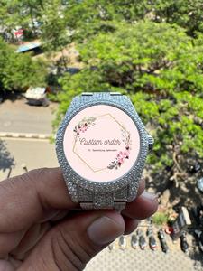 นาฬิกาฮิปฮอปแบบกำหนดเอง ประดับเพชรโมอิสซาไนต์ สายสแตนเลสชุบเงิน สำหรับผู้ชาย ดีไซน์ทันสมัย - Product Image 3