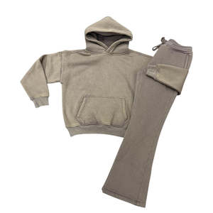 Conjunto de Sudadera con Capucha y Pantalones Deportivos de Felpa Francesa 100% Algodón, 400 g/m², Personalizado de Alta Calidad, con Efecto Deslavado al Sol y Lavado Ácido - Product Image 3