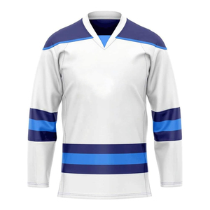Camiseta de hockey sobre hielo de alto rendimiento diseñada con materiales ligeros, ajuste flexible y calidad duradera para partidos competitivos. - Product Image 1