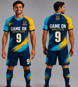 Ensemble d'uniformes de football personnalisés pour adultes unisexes, 100% polyester, impression numérique, col en V, manches courtes, séchage rapide, service OEM, vente en gros - Product Image 1