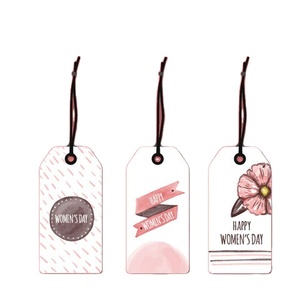 Étiquette de suspension de vêtements personnalisée Conception et production d'étiquettes de suspension de vêtements - Product Image 5