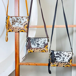 Vente en gros directe d'usine de pochette en cuir de vachette véritable usiné à la main et sac à bandoulière pour femmes pochette à pompon sac à main - Product Image 4