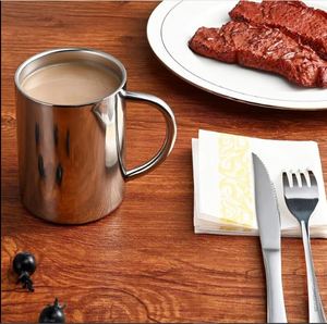 Mug isotherme à double paroi en acier inoxydable avec poignée en métal, adapté aux boissons chaudes et froides - Product Image 5