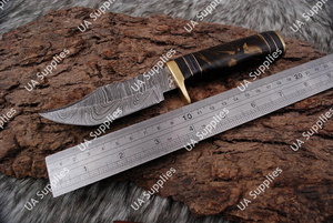 Couteau Skinner EDC en Damas forgé à la main, de haute qualité, ultra-affûté, avec manche en résine colorée, étui en cuir, vente en gros, faibles MOQ, OEM ODM - Product Image 3