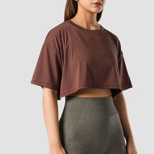 Crop top à manches courtes pour femme, coupe ajustée, extensible, uni - Product Image 4