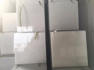 Losas de Mármol Calcita Blanco Lechoso Procesadas en Fábrica, Modernas, Pulimentadas, Aterciopeladas, Impermeables, Ecológicas, Duraderas, 24x24 - Product Image 3