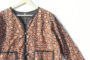 Impresionante chaqueta Kantha de algodón vintage Chaqueta reversible Chaqueta corta Kantha - Product Image 2