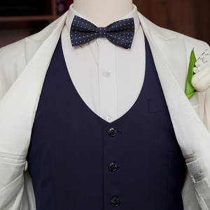 Traje de Boda Blanco de 3 Piezas para Hombre - Chaqueta, Pantalones y Chaleco a Medida con Diseño de Llama de Pasión |   Colección Lovey Dovey |   Vietnam - Product Image 5