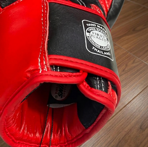 Gants de boxe en cuir de vache véritable faits à la main Twins Muay Thai Sanda MMA pour entraînement professionnel, sparring, respirants, avec sangle de poignet réglable - Product Image 3