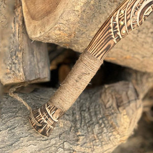 Hache à barbe en acier au carbone gravé, lame de 4 3/4 pouces, qualité industrielle, manche en bois, hache tomahawk pour le camping et le bushcraft - Product Image 6