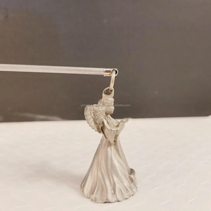 Bougie en forme d'ange vintage Éteignoir à bougie en métal Ange en étain par Azora Industries - Product Image 1