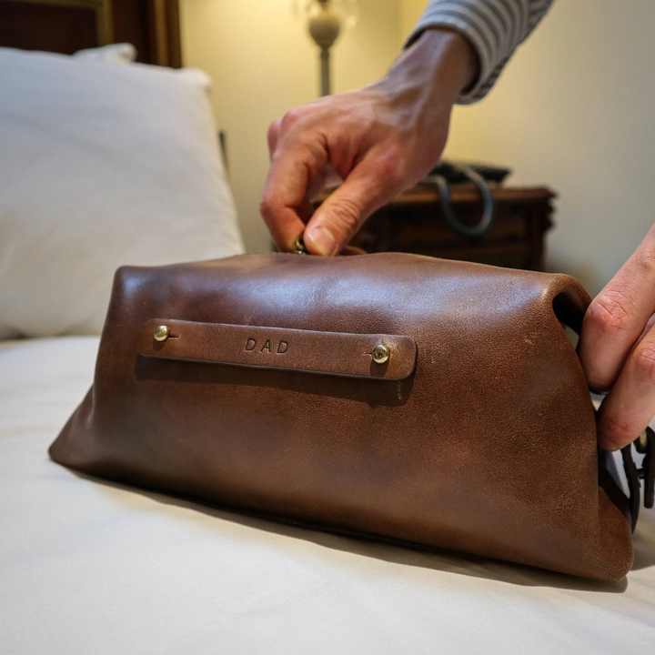 Personalised Vintage Leather Toiletry Wash Bag Wash Dopp Kit Men Toiletry Personalized Gift for Him TYG-0063