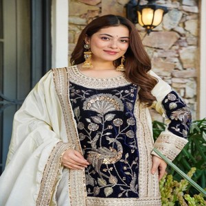 ヴァストラコテージ フレンチクレープスパンコール刺繍入り伝統的なクルタパラッツォセット、ホワイトデュパッタ付き、長袖、女性用エスニックウェア - Product Image 3