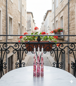 Ensemble de 4 bougies coniques artisanales Blossom Romance en cire de soja et de paraffine, parfumées à la lavande, sans fumée, florales, pour la décoration de Noël et l'hiver - Product Image 2