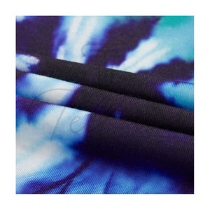 T-shirt personnalisé tie-dye tendance et le plus vendu, en coton et fibre de bambou, respirant et à séchage rapide, à manches courtes pour hommes - Product Image 3
