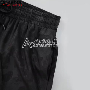 Pantalones Cortos Deportivos Flexibles para Hombre con Material Ligero, Ideales para Entrenamiento en el Gimnasio, Correr y Actividades Deportivas al Aire Libre - Product Image 3