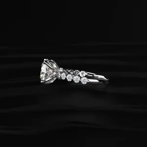 Anillo de Diamante Cultivado en Laboratorio, Color D-E, Claridad VVS-VS, con Oro para Compromiso y Boda, Compre Directamente de un Proveedor Indio de Confianza - Product Image 4