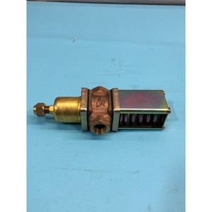 Vanne de régulation de pression SAGINOMIYA AWR-1504GLW - Équipements et pièces semi-conductrices de renommée mondiale - Product Image 4