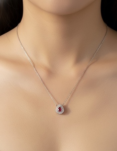 Venta al por mayor 0.53ct Natural Mozambique Rubí Forma de pera Solitario Colgante 18K Oro blanco Fiesta de lujo Joyería fina - Product Image 2