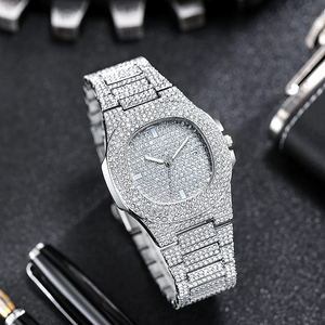 Montre de luxe en moissanite sertie de pierres, cadran entièrement incrusté, style bracelet, bijou de déclaration étincelant pour homme - Product Image 3