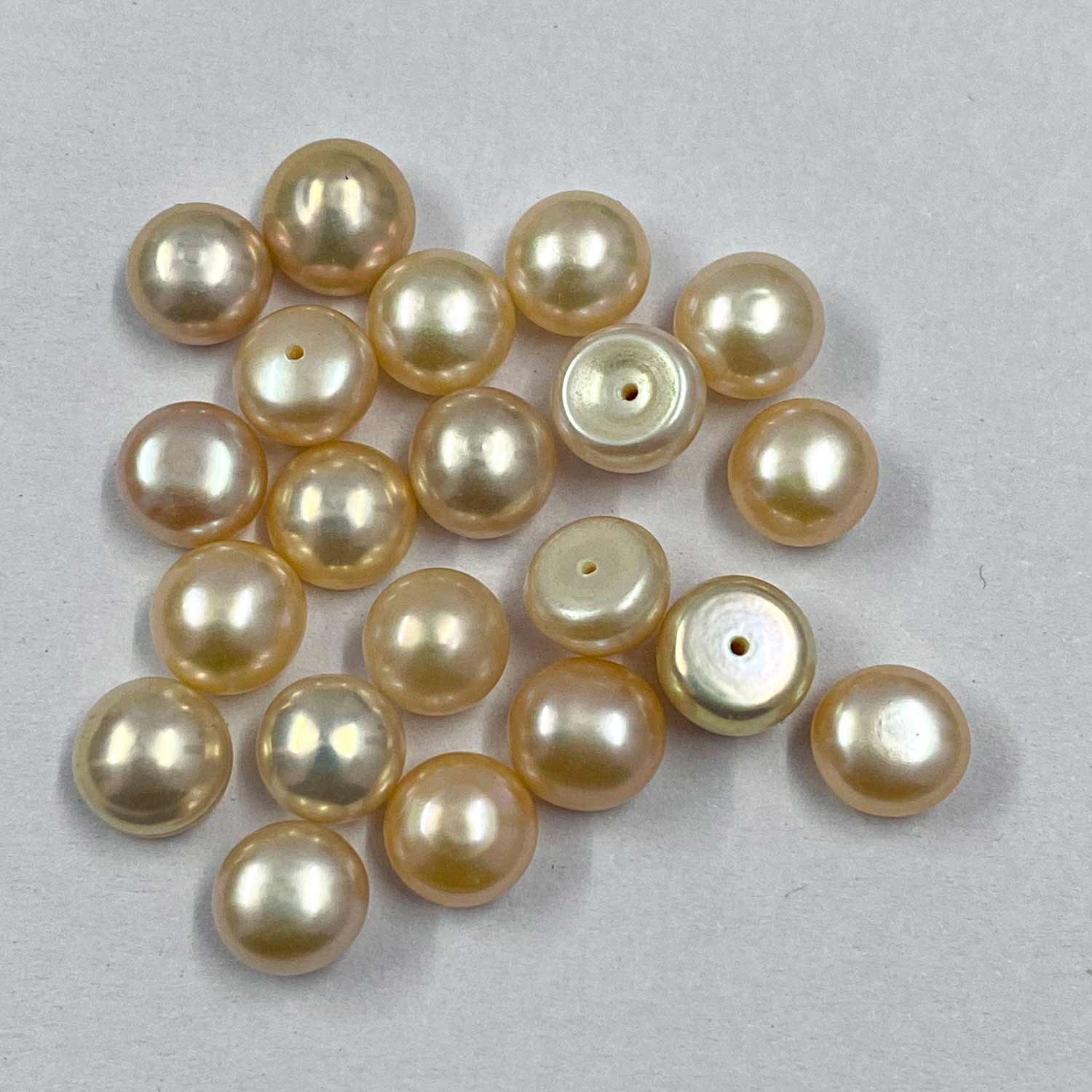 สีเหลือง