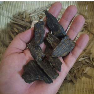 Chips de Madera de Oud de Alta Resina, Incienso Puro de Larga Duración para Quemador de Bakhoor, Agarwood de Vietnam para Uso Aromático - Product Image 2