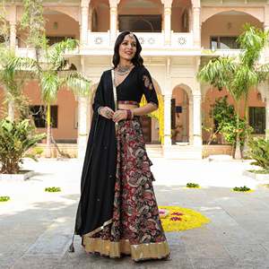 Ensemble Lehenga Aarya taille XS avec haut à manches trois-quarts, couleur noire - Product Image 6