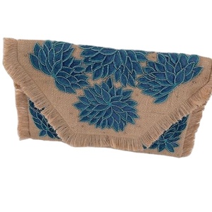 Beau sac de broderie de perles de rocaille design pour femmes et filles d'Inde sac à bandoulière fait main BY MD HANDICRAFT - Product Image 3