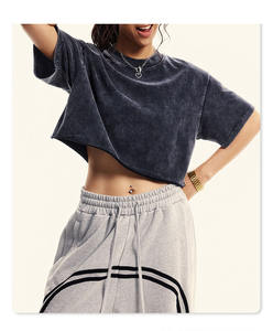 T-shirt court pour femme, été, 200 GSM, 100% coton, col rond, crop top ample, impression d'un logo personnalisé, design de t-shirts pour femmes - Product Image 2