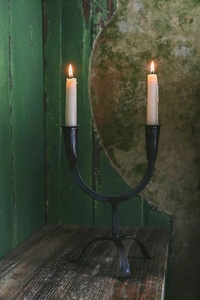 Ensemble de 3 porte-bougies en fer forgé avec pieds sculptés et design nordique minimaliste pour la décoration de table - Product Image 3