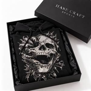 Sudadera con Capucha Negra Gótica para Hombre, Sudadera con Estampado de Calavera con Pedrería - Product Image 6