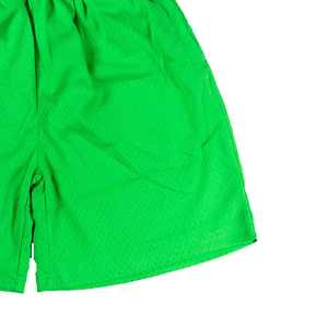 Shorts de bain pour hommes en toile unie, fabriqués en usine, personnalisables avec logo, style urbain décontracté, avec cordon de serrage, séchage rapide et respirant - Product Image 4