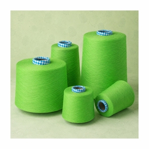 Hilo de algodón 100% verde, hilado en anillo y teñido, para tejido textil, absorbente de humedad, a un precio muy razonable en India. - Product Image 1
