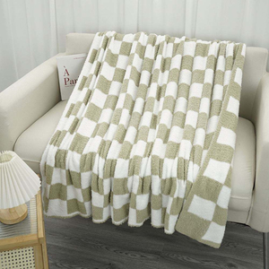 Couverture de lit unie de qualité professionnelle, tissage de luxe, finition extra douce, tissu ultra doux comme des plumes, personnalisable, élégante et confortable - Product Image 5