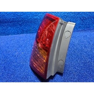 Feu arrière gauche intérieur LED d'occasion d'origine Veracruz 2006-2011 92403J1 - Product Image 2