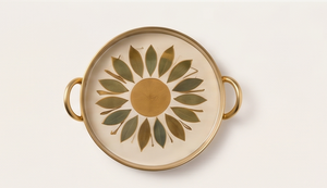 Bandeja de Servir Redonda de Metal Esmaltado de Lujo con Motivo Floral de Girasol, Dorado Mate, con Dos Asas, Plato Decorativo para Bebidas y Café - Product Image 3