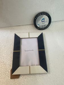 FAIZA CRAFT Handcrafted Resin <b>Photo</b> <b>Frame</b> Home Office Decoration Sustainable Fashionable <b>Square</b> Vertical Tabletop Design - Product Image 4