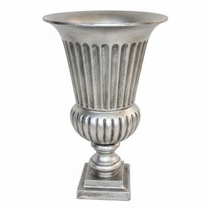 Urne de jardin en métal vert avec motif sculpté à la main, pot de fleurs d'extérieur vert, base carrée, style antique, jardinière pour plantes - Product Image 3
