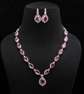 Conjunto de collar clásico con gota de morganita, chapado en oro blanco de 18 quilates, latón con gema rosa, joyería nupcial, regalo para ella - Product Image 2