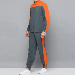 Trajes Deportivos de Invierno Personalizados, Reflectantes, Transpirables, 100% Poliéster, con Capucha, Diseño Floral, para Correr, Fútbol - Product Image 4