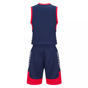 Tenue de basket-ball prête pour le terrain, optimisée pour l'agilité, la vitesse, le confort, la ventilation et la résistance des tissus. - Product Image 4