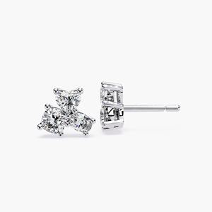 Pendientes Pequeños de Diamantes Cultivados en Laboratorio de 0.90 Ct, Diseño de Corazón Triple, Oro Sólido de 14K, Minimalistas, Certificados por IGI, Joyería Fina para Regalo y Fiesta - Product Image 3
