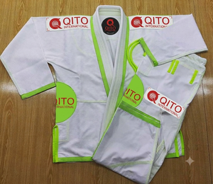 Fábrica Profesional de Ropa de Judo, Corte Personalizado, Cuello Reforzado, Costuras Reforzadas, 100% Algodón, Transpirable, Secado Rápido, Listo para Exportación - Product Image 1