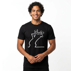 เสื้อยืดแขนสั้นสีดำสำหรับผู้ชาย ลายเส้นรูปกวางเรนเดียร์สีขาว คอกลม สไตล์ลำลอง ทรงปกติ ผ้าเจอร์ซีย์คอตตอนพิมพ์ลาย - Product Image 3